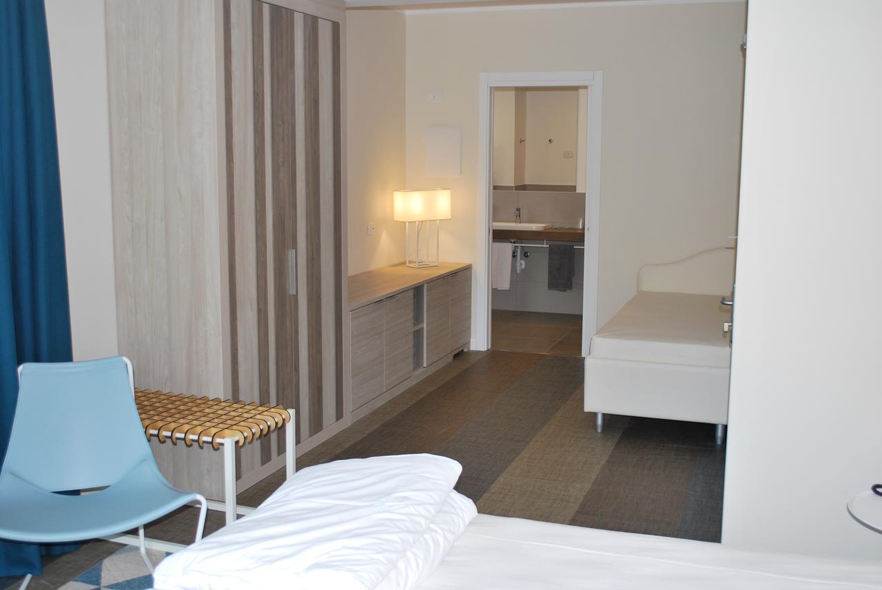Hotel Europa Garda  Ngoại thất bức ảnh